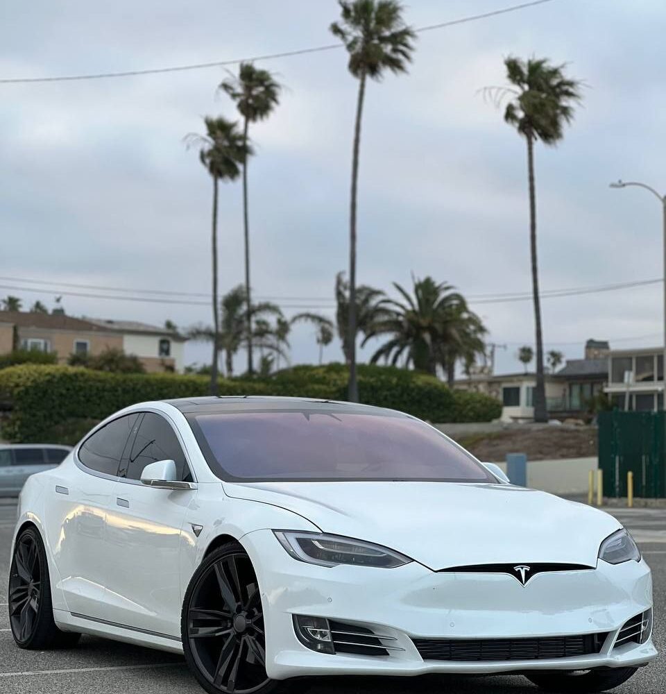 2017 Tesla Model S 75D